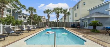 Piscine extérieure, piscine chauffée