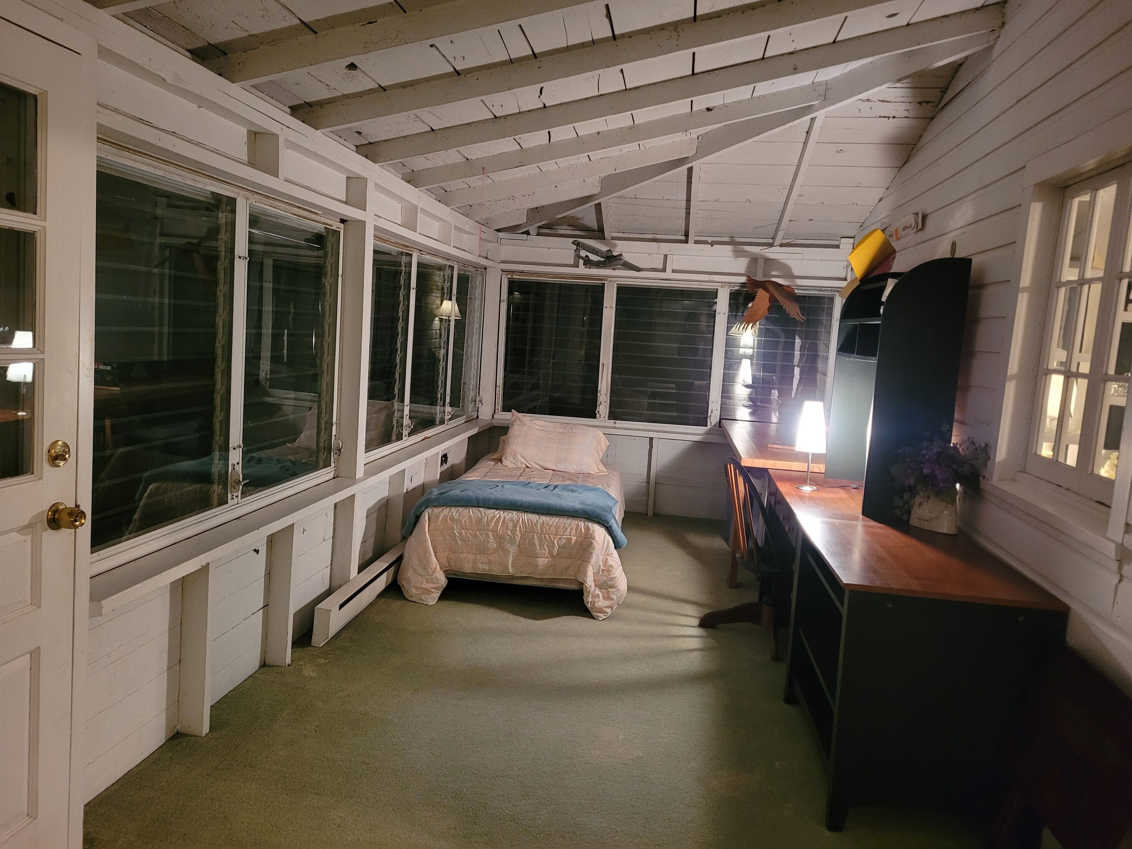 4 chambres, bureau, Wi-Fi gratuit, draps fournis