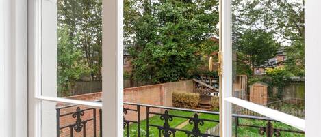 Basic Apartment, 1 Double Bed | Balcony