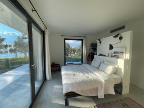 3 Schlafzimmer, Zimmersafe, Schreibtisch, Bügeleisen/Bügelbrett