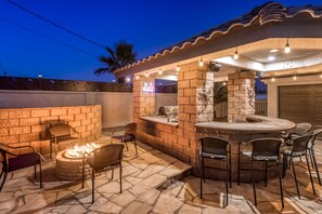 Terrace/patio - Private Backyard w/Outdoor Kitchen & Boat Parking! (Lake Havasu City)
