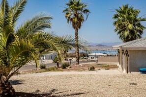 Property grounds - Private Backyard w/Outdoor Kitchen & Boat Parking! (Lake Havasu City)