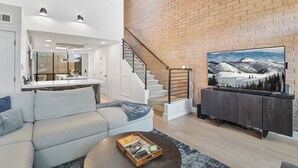 Park Avenue Condo #291 | Living area - Park Avenue Condos by Park City Vacations (Park City)