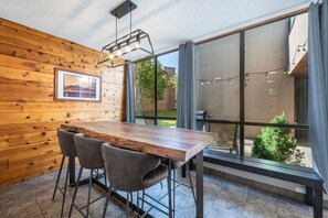 Apartamento | Servicio de comidas en la habitación