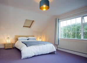 4 kamar tidur dan seprai linen