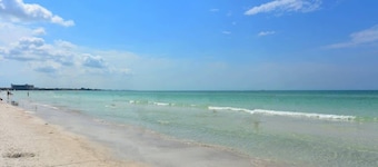 Haven Hideaway with Saltwater Pool 3br Sleeps 8