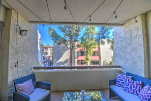 Property grounds - Modern Condo - Old Town Scottsdale (Scottsdale)