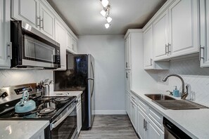 Fridge, microwave, oven, stovetop - Modern Condo - Old Town Scottsdale (Scottsdale)