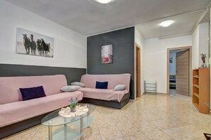 Televisie en een open haard