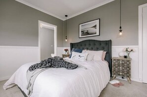 3 chambres, accès au Wi-Fi (inclus), literie fournie