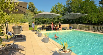 Wild & Free" air-conditioned apartment at the Château de Bellevue stud farm