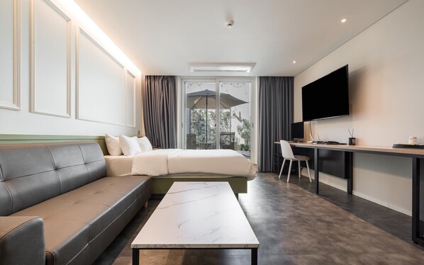 Chambre (Special Room - Outdoor Terrace Random) | 1 chambre, accès au Wi-Fi (inclus), literie fournie