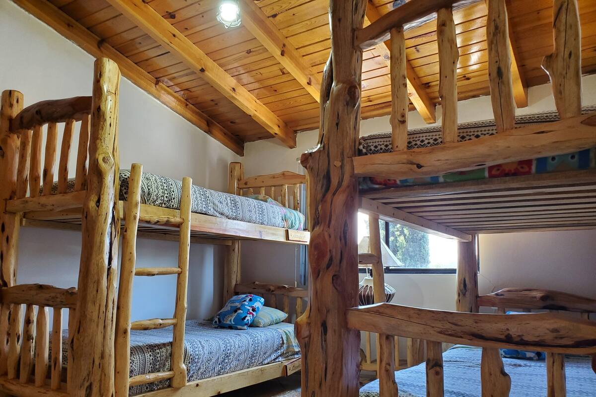 Quadruple Room, Shared Bathroom, City View