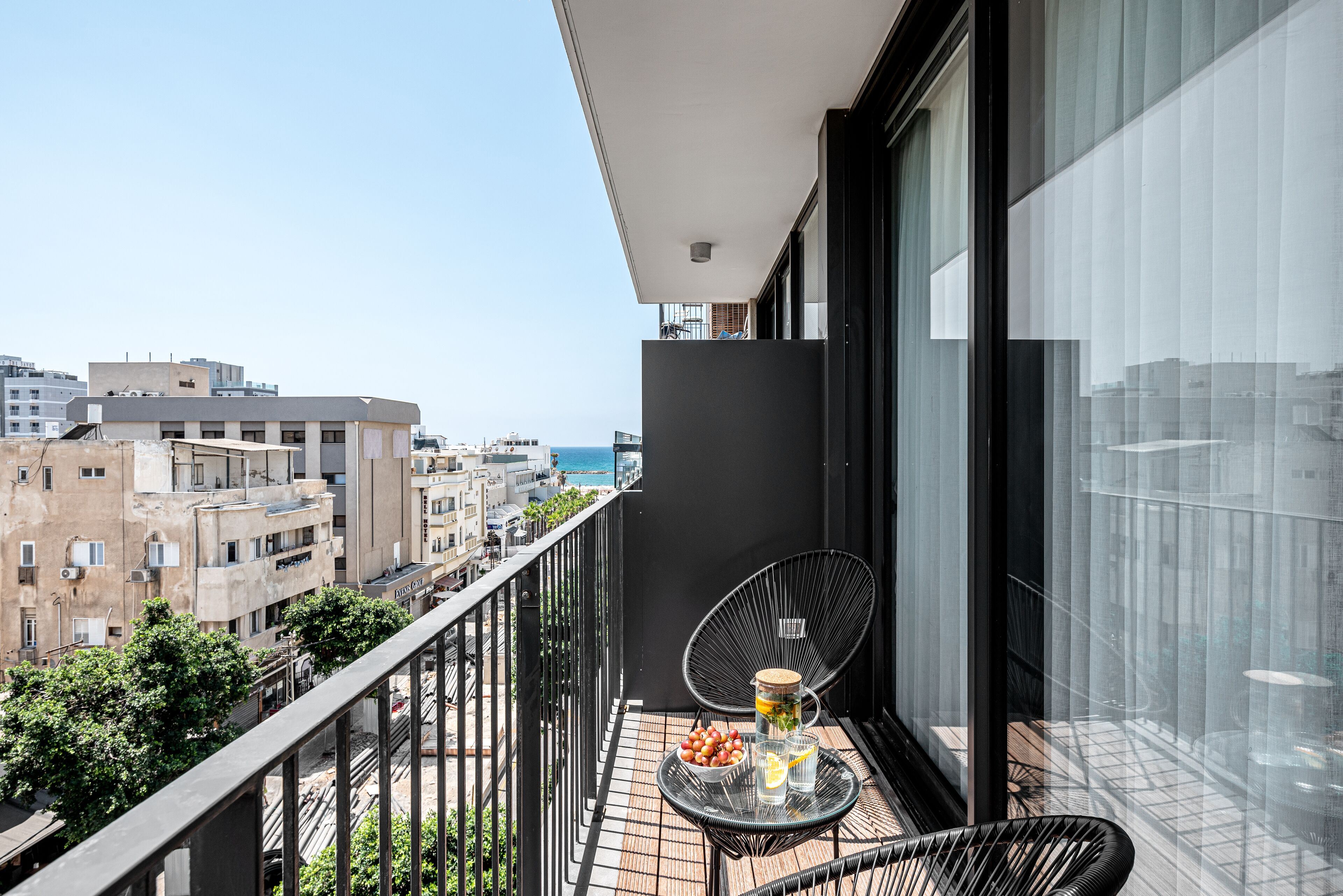 Allenby- 15 #24 | Terrace/patio
