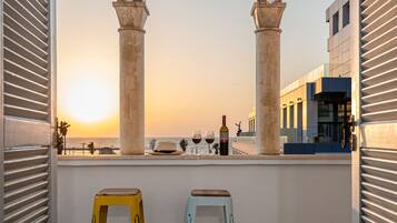 3BR Apartment (Hayarkon #52 St.) | Beach/ocean view