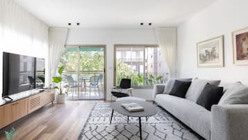 2BR Apartment (Yona Hanavi #23 St.) | Living area