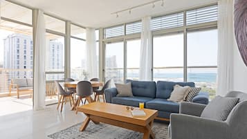 2BR Apartment (Hayarkon #284 St.) | Living area | 42-inch LCD TV with digital channels, TV, Netflix