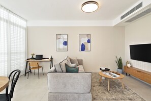 2BR Apartment (Hayarkon #284 St.) | Living area