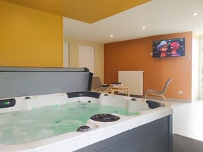 Interior - Lou Vachou - Rimeize (RIMEIZE)