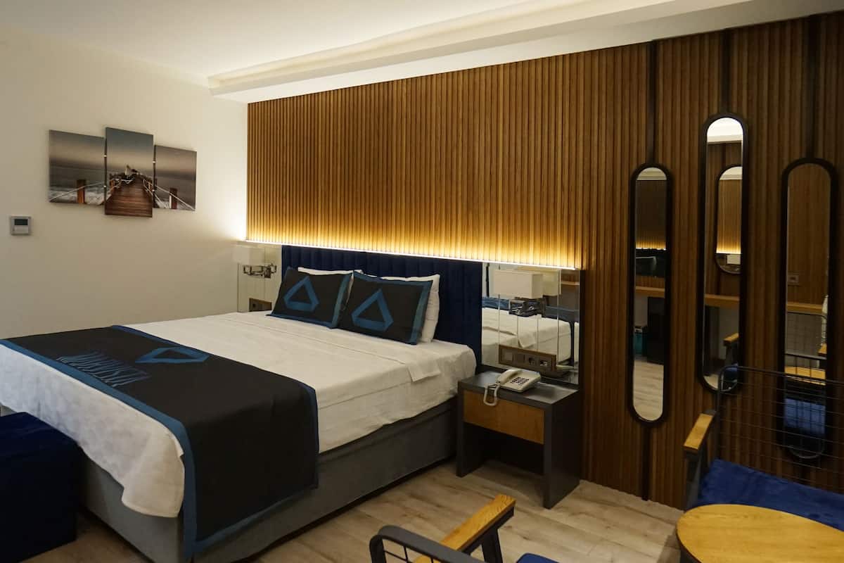Standard Double Room | In-room safe, free WiFi