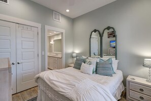 Apartment (2 Bedrooms) | Interior - Shells on the Beach TC 2104 (Port Aransas)