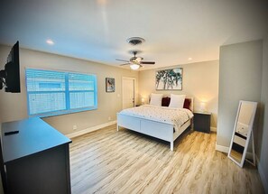 1 habitación, tabla de planchar con plancha, wifi gratis y ropa de cama 