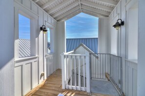 House (4 Bedrooms) | Interior - Anchors Away 130 FI (Port Aransas)