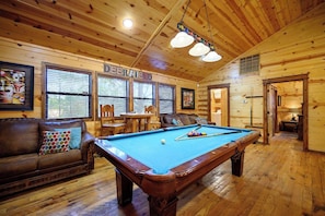 Games room - Deerfield Lodge is an outdoor lovers dream with a large outdoor deck space. (Broken Bow)