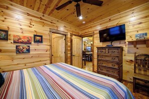 5 bedrooms, free WiFi, bed sheets