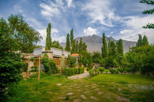 Skardu Orchard Guest House