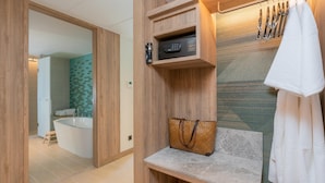 Unclassified image, 3 of 123, button - Holiday Inn Resort Samui Bophut Beach (Koh Samui)