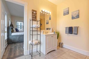 4 bedrooms, iron/ironing board, travel cot, WiFi