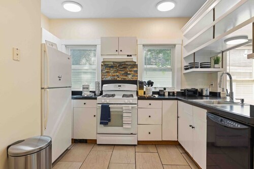 88 Boylston Street · Skyrise Two Stories - Centrally Located