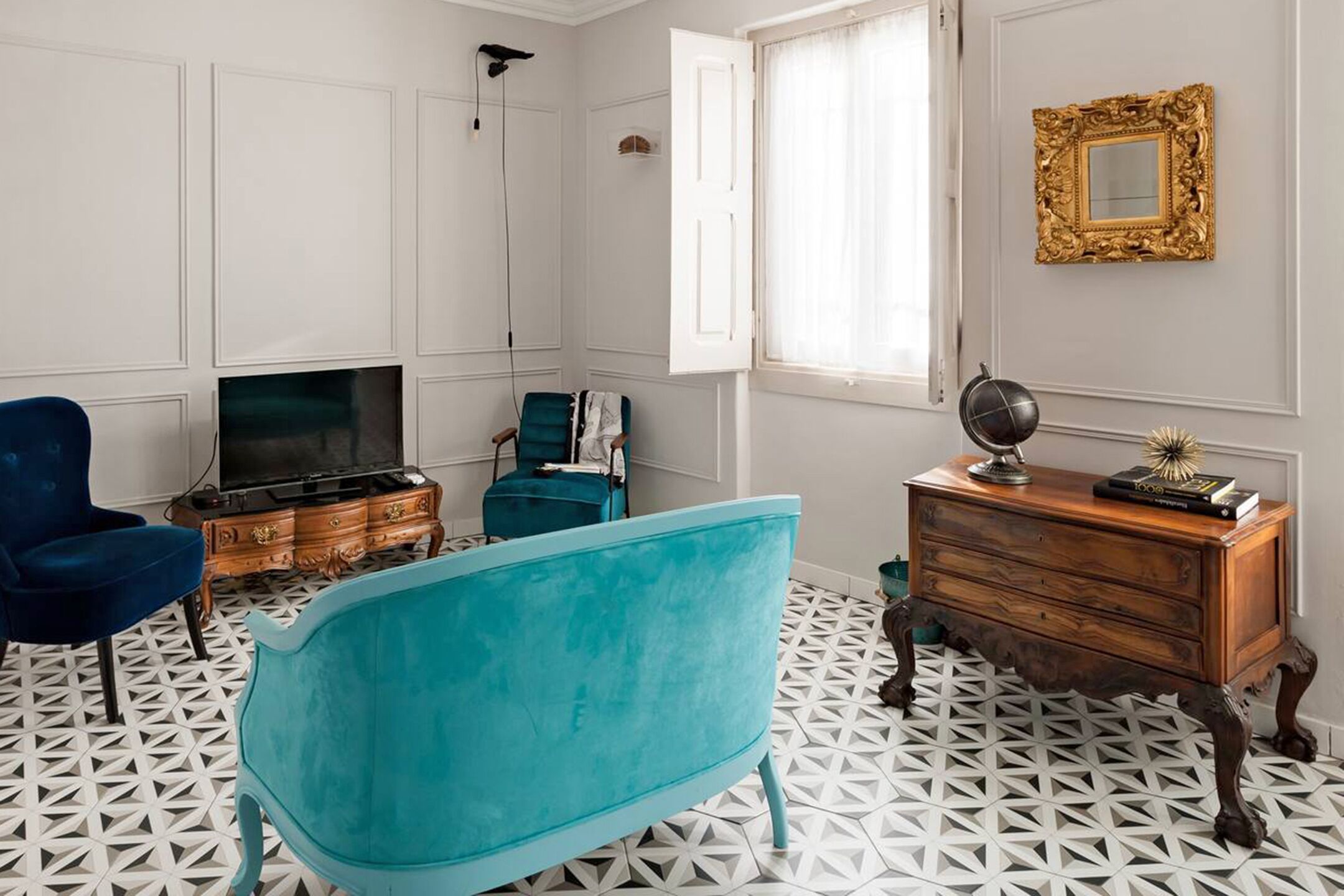 Unique & Stylish Historic House  Great Location  Close To Gardens & River - Leiria