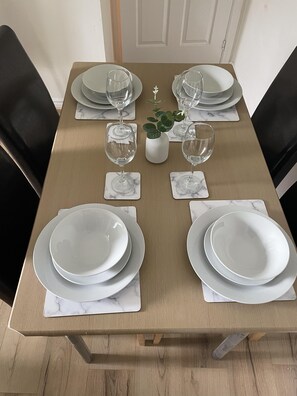 Standard Apartment, Private Bathroom | Restaurant