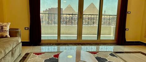 Smart-tv och eldstad