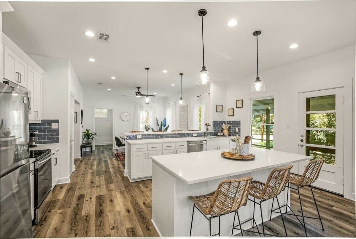 Photo 7 of Charming downtown Austin 6 bedroom Mansion