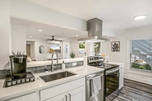 Charming downtown Austin 6 bedroom Mansion