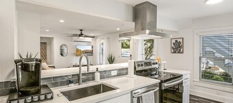 Charming downtown Austin 6 bedroom Mansion