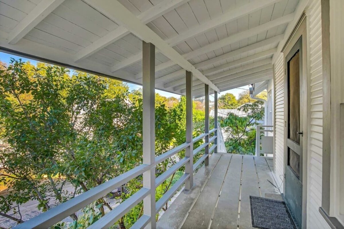 Photo 28 of Charming downtown Austin 6 bedroom Mansion