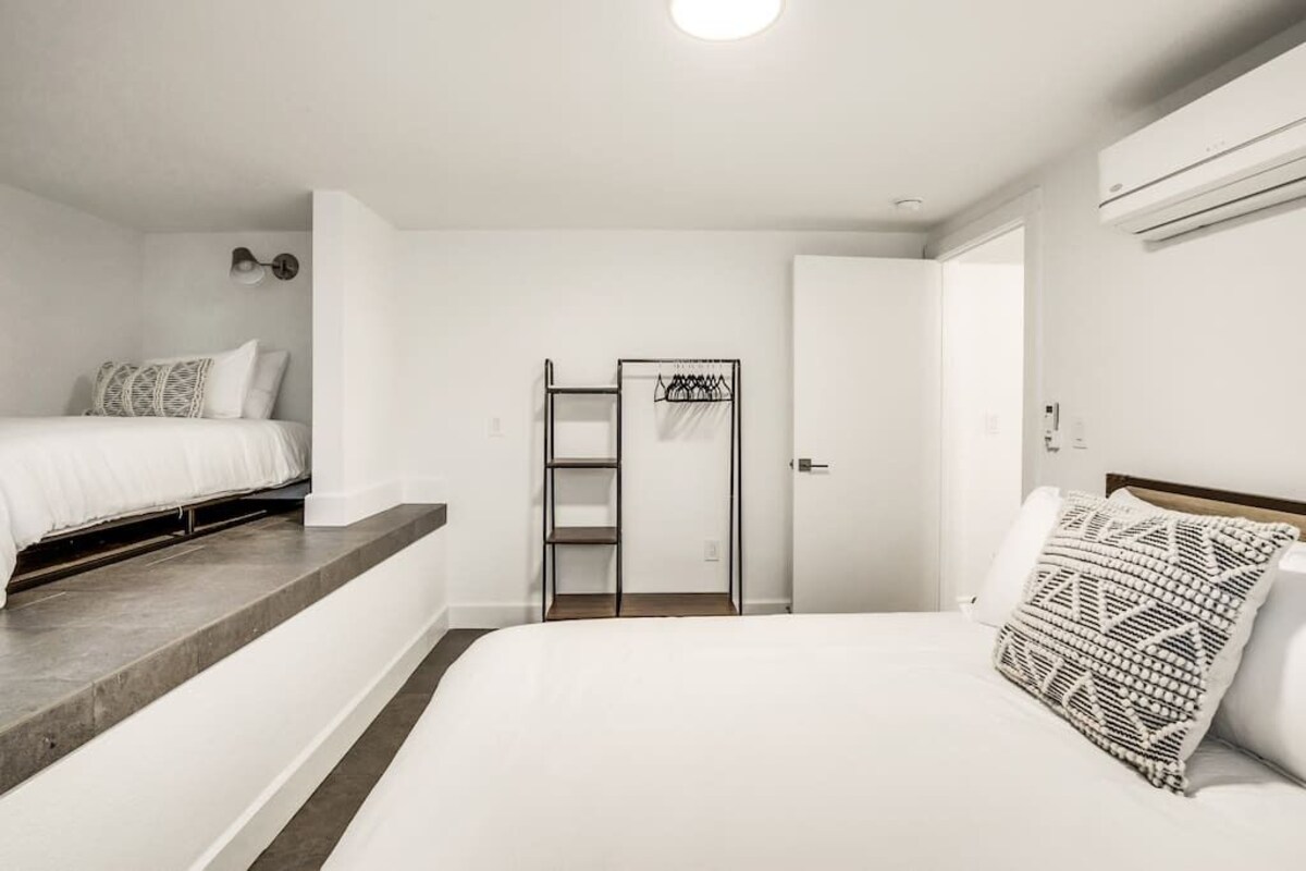 Photo 48 of Charming downtown Austin 6 bedroom Mansion
