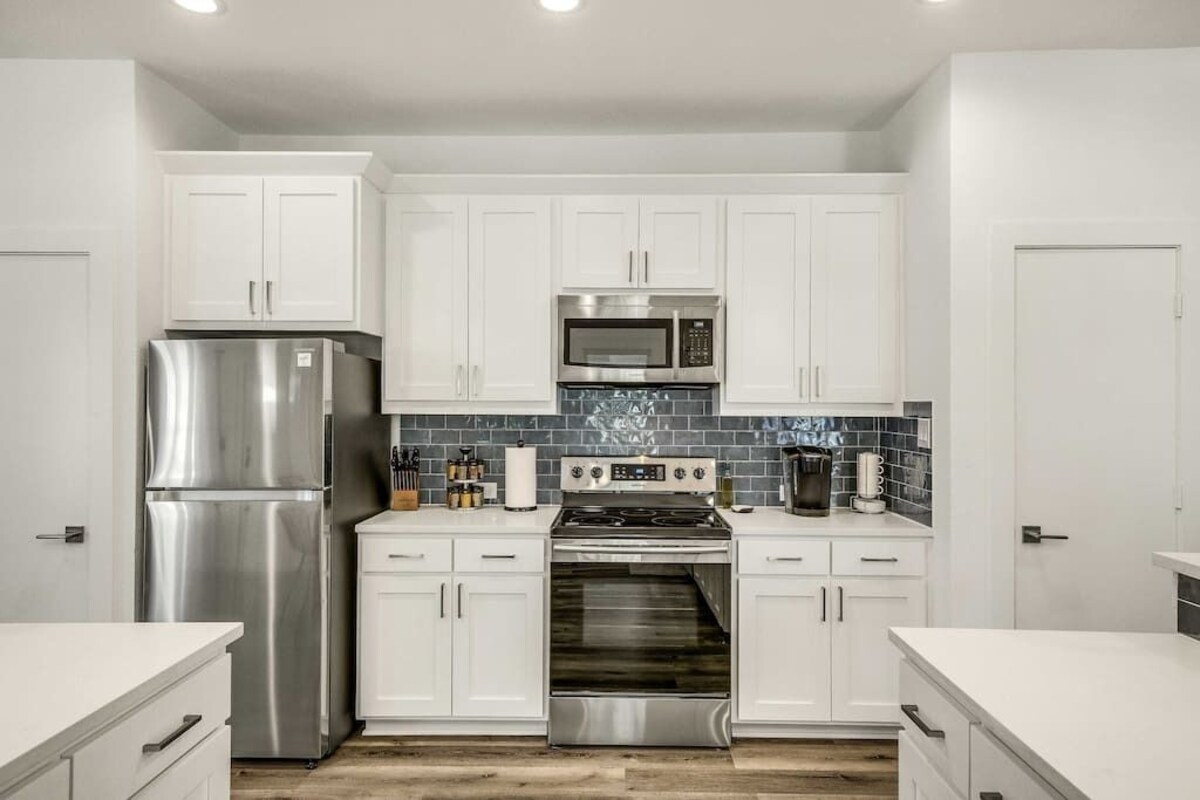 Photo 11 of Charming downtown Austin 6 bedroom Mansion