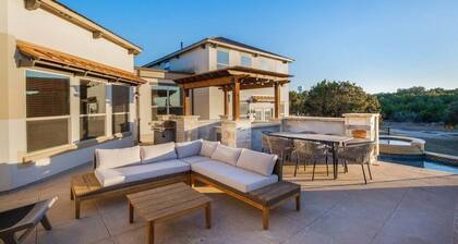 7 Bedroom | Sleep 26 | Pool | Hot Tub | Pool Table