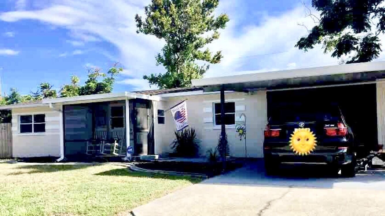 Southern Exposure Island Bungalow Pets Welcome!