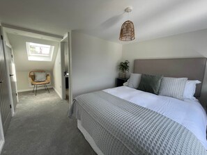 4 bedrooms, iron/ironing board, travel crib, WiFi