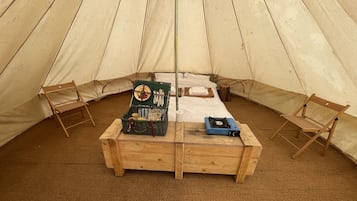 Cabin, 1 Queen Bed | 1 bedroom, free WiFi, bed sheets
