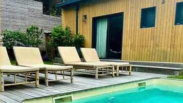 Piscine extérieure (ouverte en saison), piscine chauffée