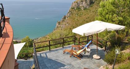 Romantische Villa mit Meerblick in der Bucht 7 km von Sperlonga