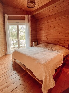 3 bedrooms, iron/ironing board, travel cot, free WiFi - "Villa Charme & Nature - 5 min from the Ocean" (Labenne)