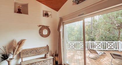 "Villa Charme & Nature - 5 min from the Ocean"